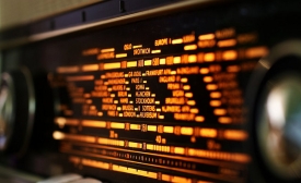 Tube radio via Flickr Creative Commons, courtesy Guido A.J. Stevens