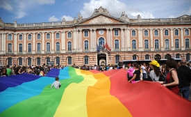 Gay pride 365 - Marche des fiertés Toulouse 2011 by Guillaume Paumier, Flickr Creative Commons