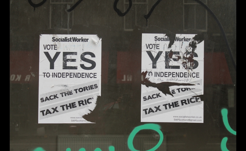 This photo is reprinted courtesy Connie Ma, via Flickr Pro-independence flyers in Scotland