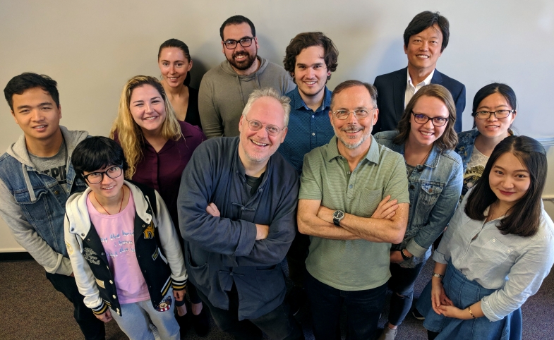 Conrad Turner with USC Annenberg Professor Nicholas J. Cull and students of cultural diplomacy. Photo by Joseph Lim.